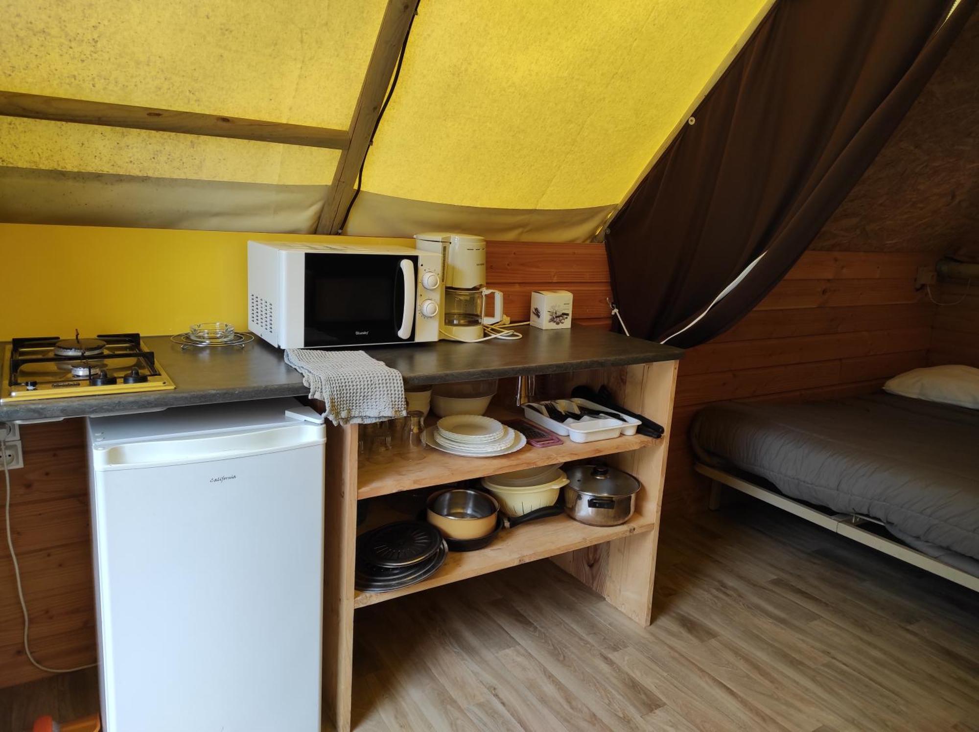 Camping Le Rouge Gorge **** 10' Puy Du Fou Saint-Laurent-sur-Sèvre Exterior foto